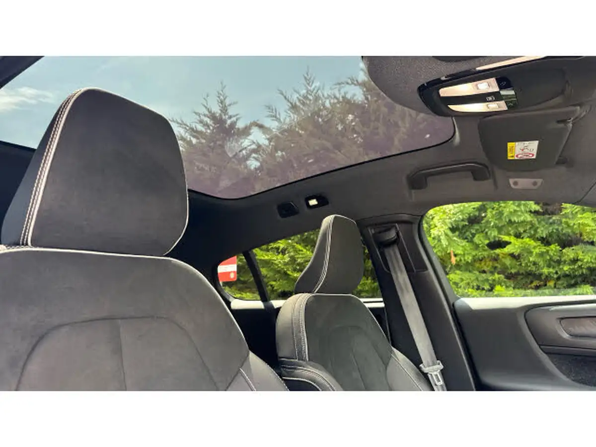 2022-volvo-c40-e-recharge-ultimate-228bhp-big-38