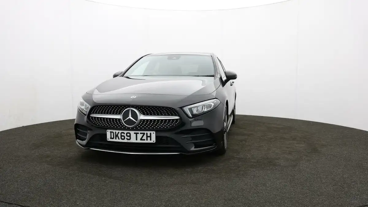 2019-mercedes-benz-a-class-13-a200-amg-line-hatchback-5d-big-48