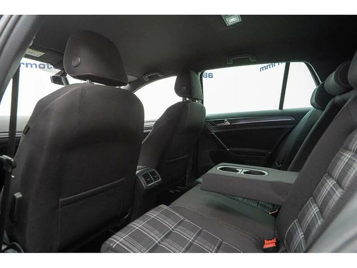 2017-volkswagen-golf-20tdi-gtd-blueline-ss-hatchback-5d-big-39