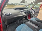 2016-citroen-grand-c4-picasso-16bluehdi-feel-eat6-small-20