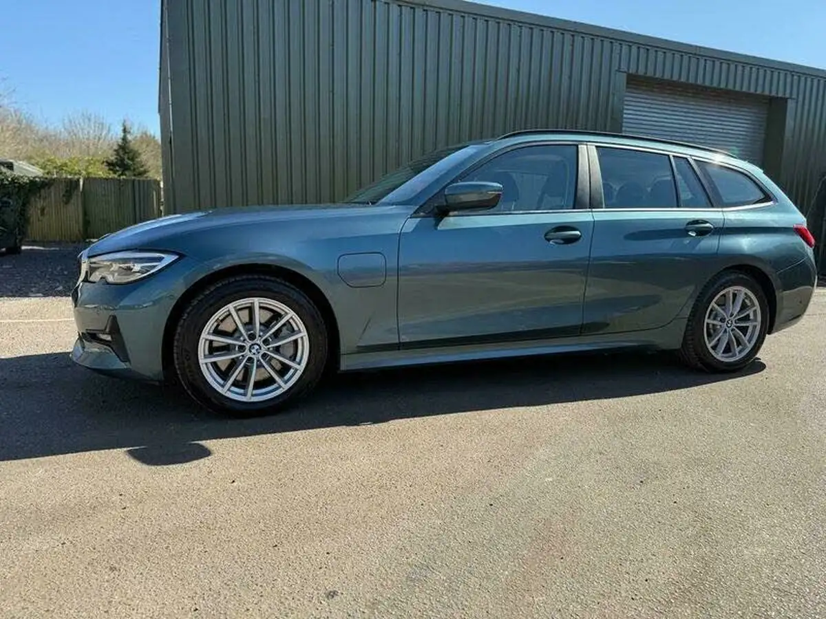 2021-bmw-3-series-20-330e-se-pro-touring-5d-big-25