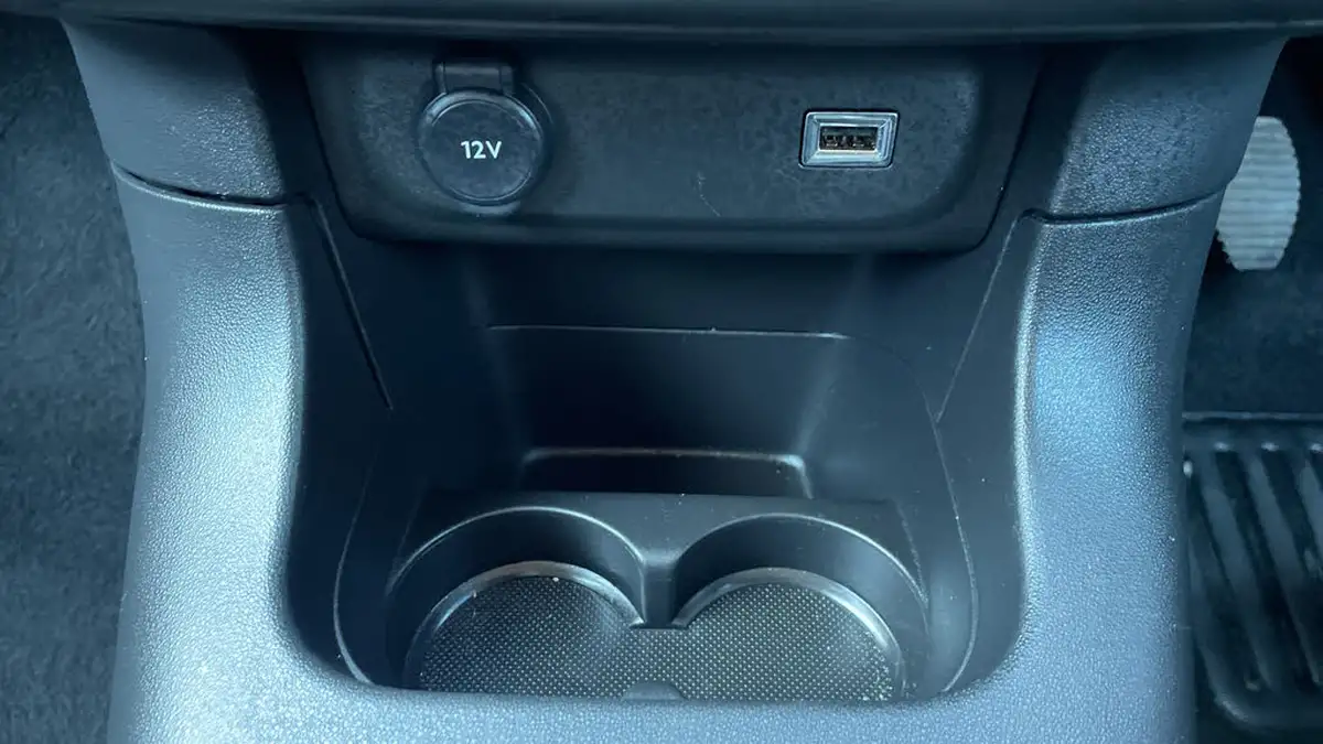 2024-citroen-c3-12-puretech-plus-83ps-big-40