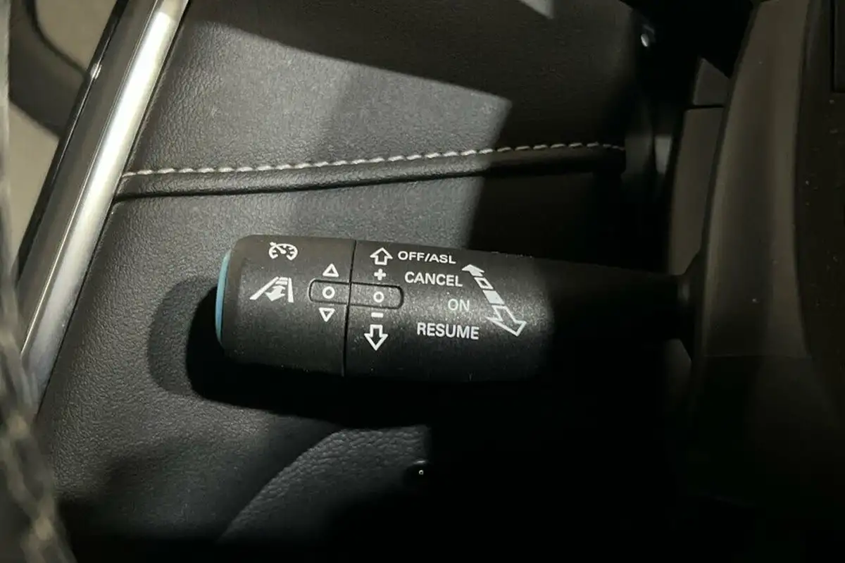 2022-mg-mg5-e-exclusive-ev-long-range-big-28