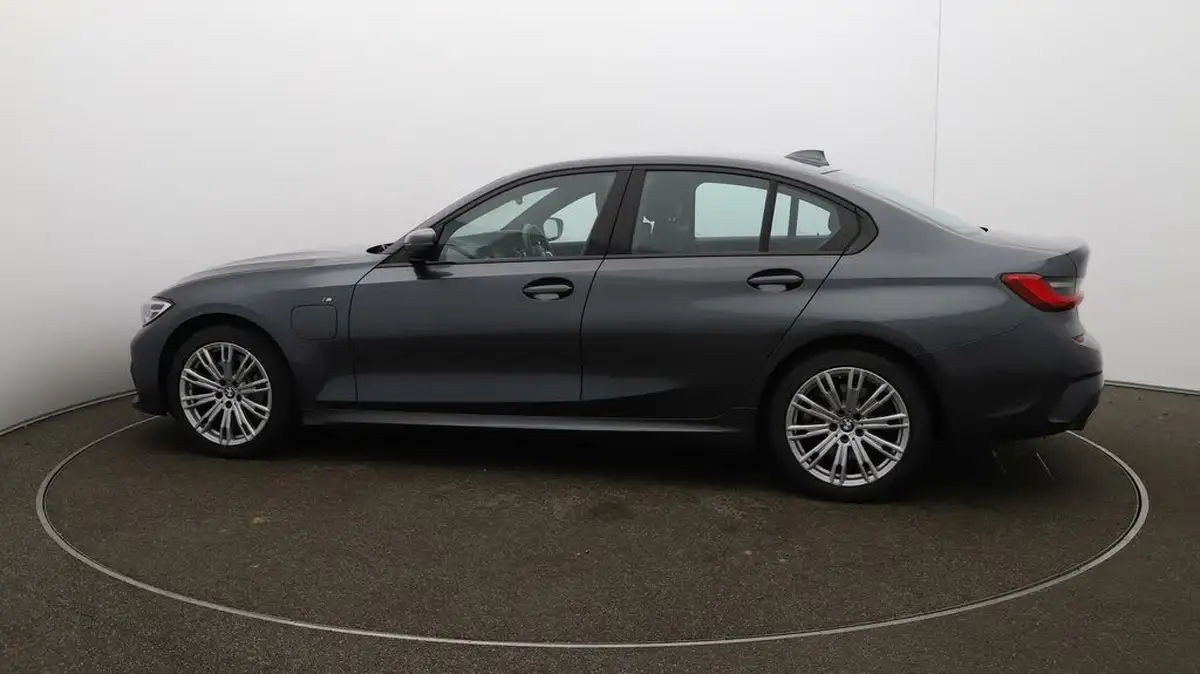 2020-bmw-3-series-20-330e-m-sport-saloon-4d-big-57