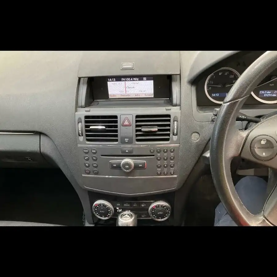 2010-mercedes-benz-c-class-16-c180-kompressor-sport-saloon-4d-auto-big-5