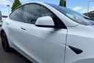 2022-tesla-model-y-e-long-range-small-38