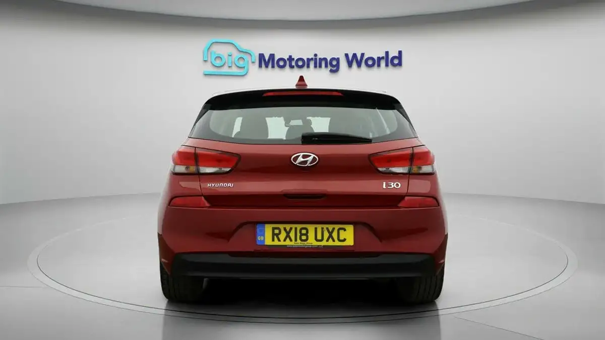 2018-hyundai-i30-14-t-gdi-se-nav-blue-drive-isg-hatchback-dct-big-5