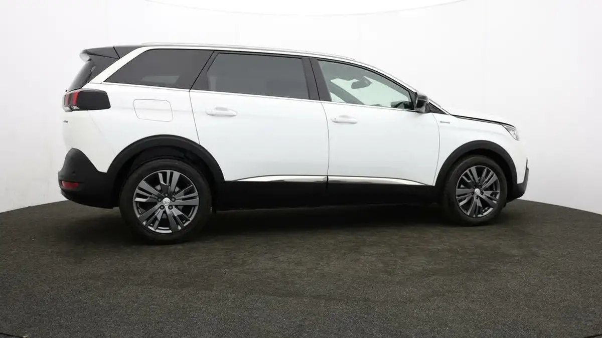 2020-peugeot-5008-suv-12-puretech-gt-line-big-36