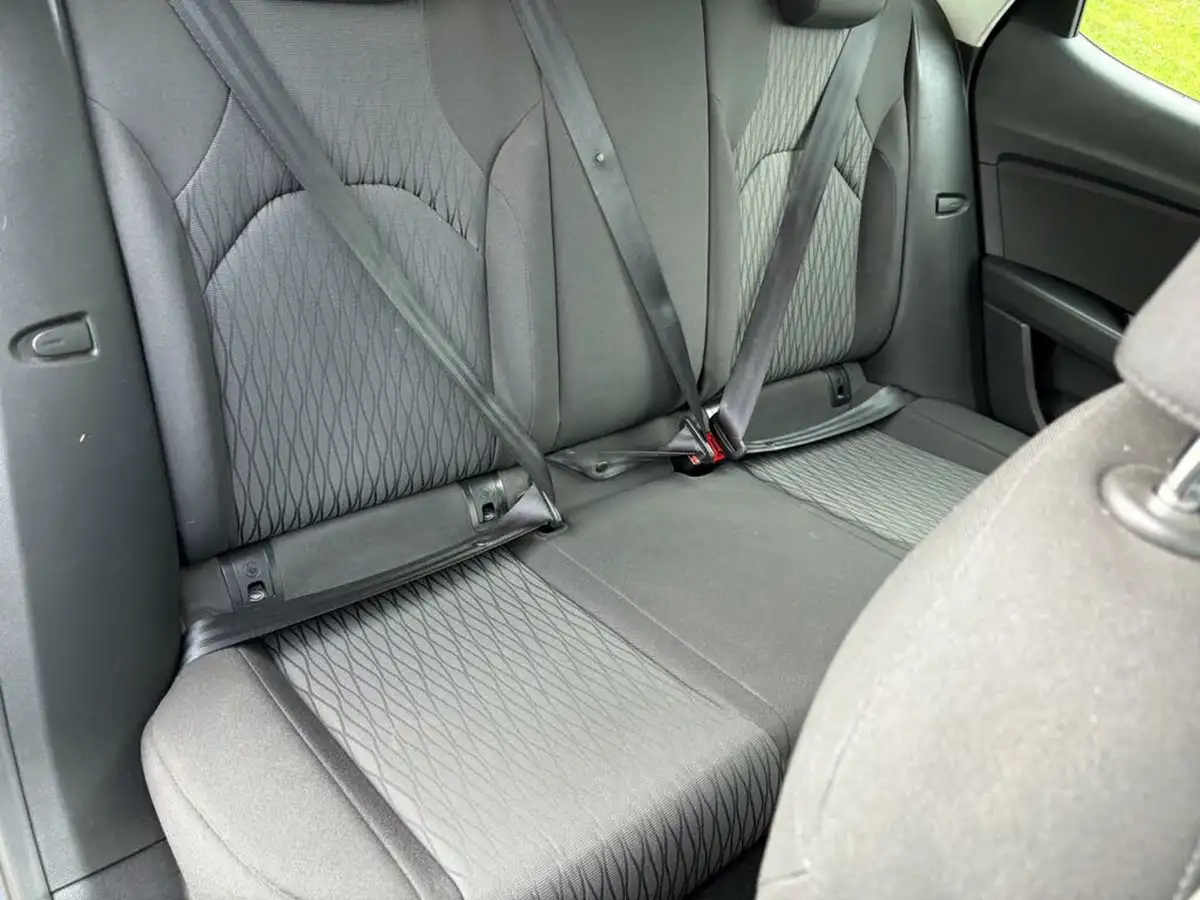 2013-seat-leon-16tdi-se-tech-pack-cr-105ps-hatchback-5d-big-15
