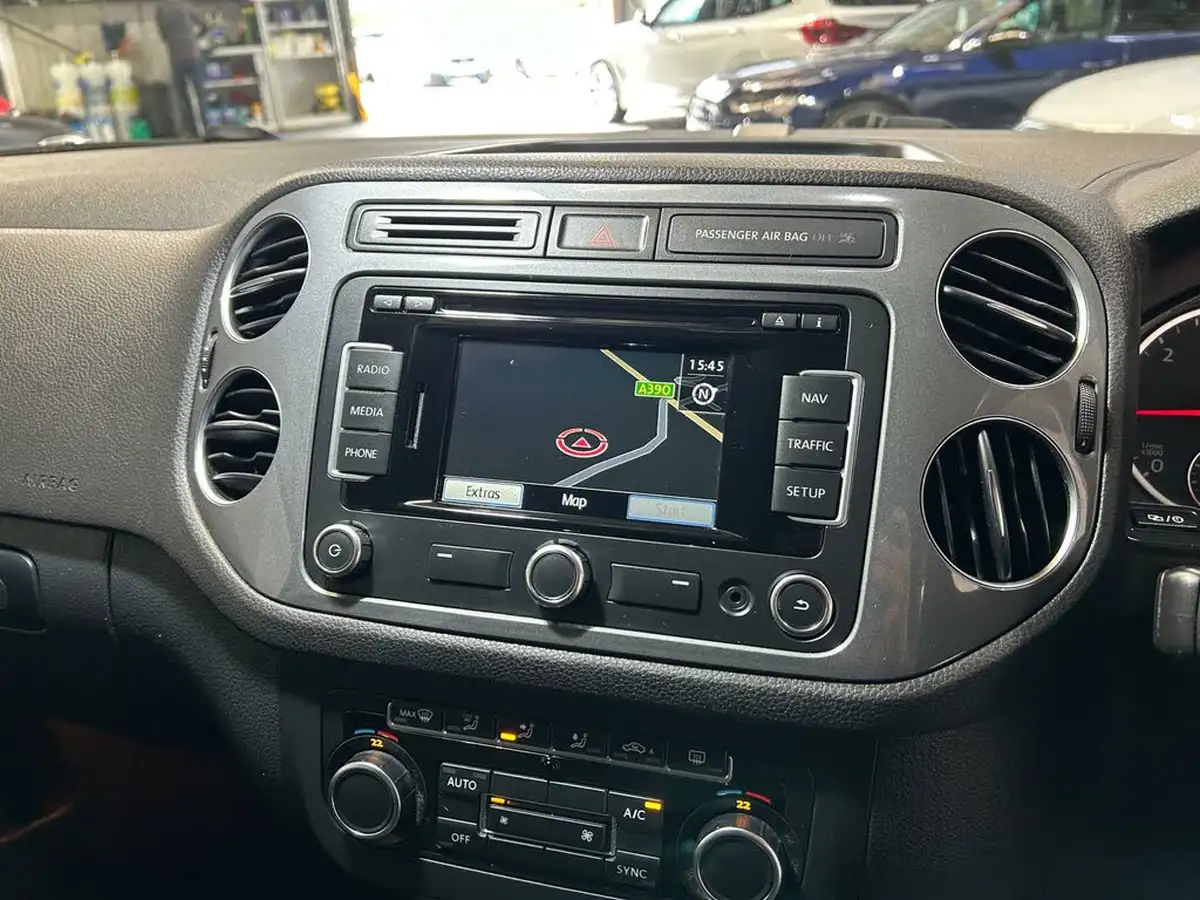 2014-volkswagen-tiguan-20tdi-match-140ps-4motion-bmt-dsg-big-12