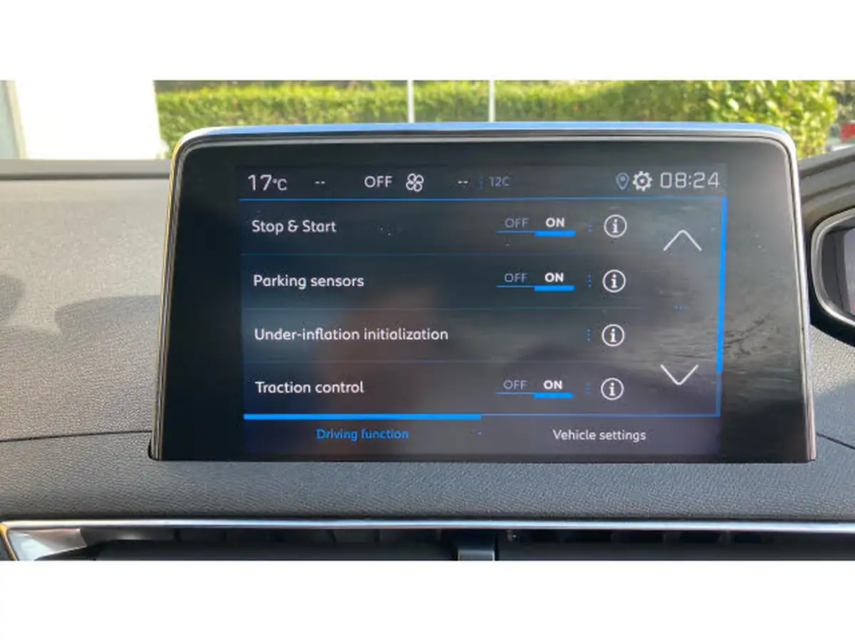 2023-peugeot-3008-suv-12-puretech-active-premium-eat8-big-22