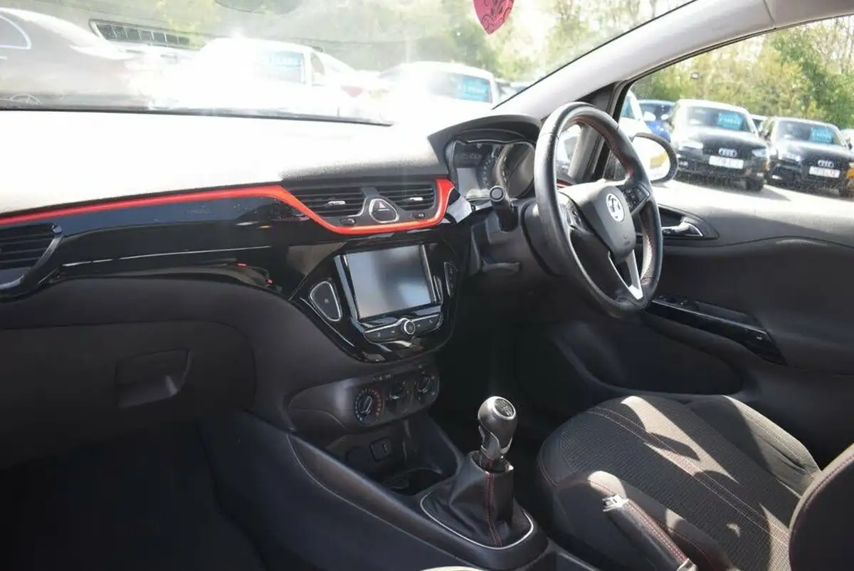 2018-vauxhall-corsa-14i-sri-90ps-ecoflex-5d-big-11