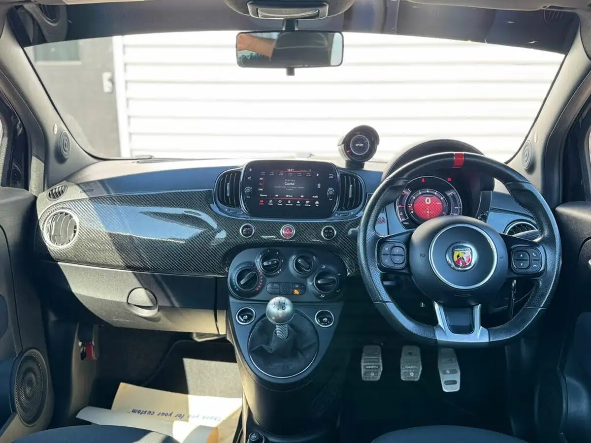 2017-abarth-595-14-tjet-big-14