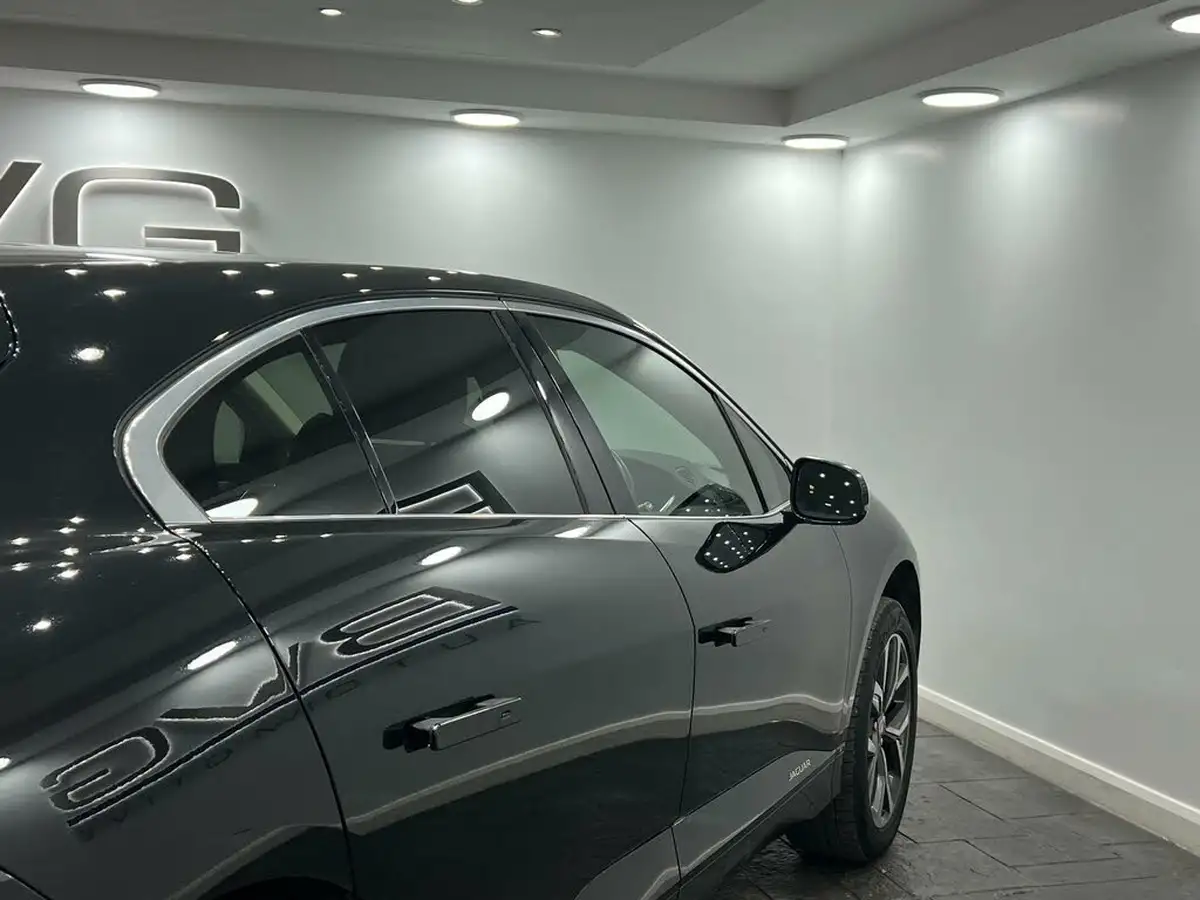 2020-jaguar-i-pace-ev400-s-big-21