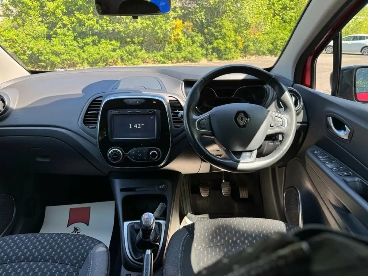 2018-renault-captur-09-tce-dynamique-s-nav-big-13
