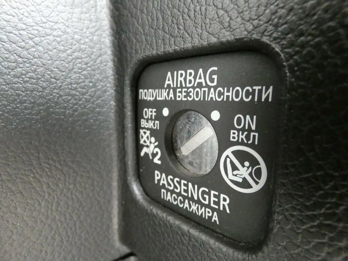 2021-mitsubishi-outlander-24-dynamic-safety-phev-big-72