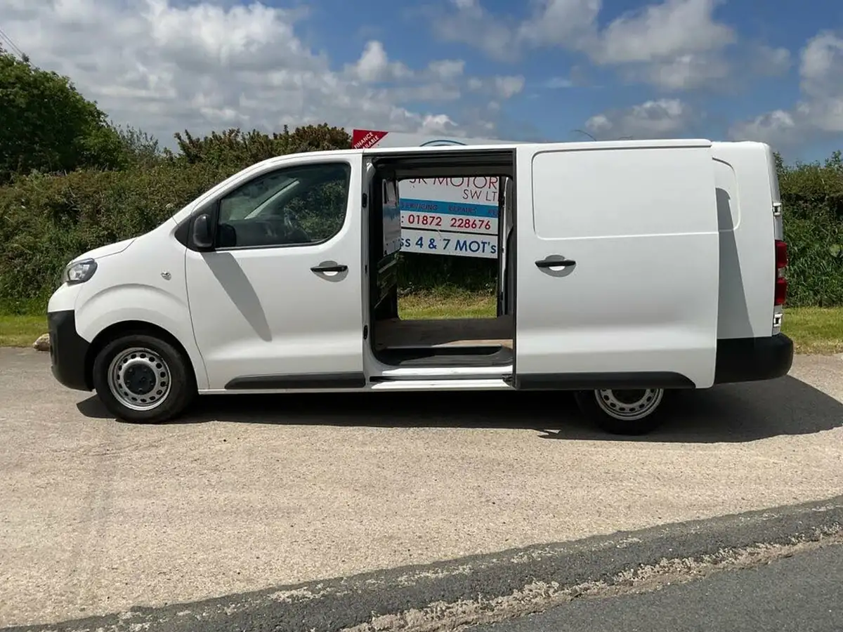 2021-peugeot-expert-20-bluehdi-professional-standard-1400-eu6d-panel-big-10