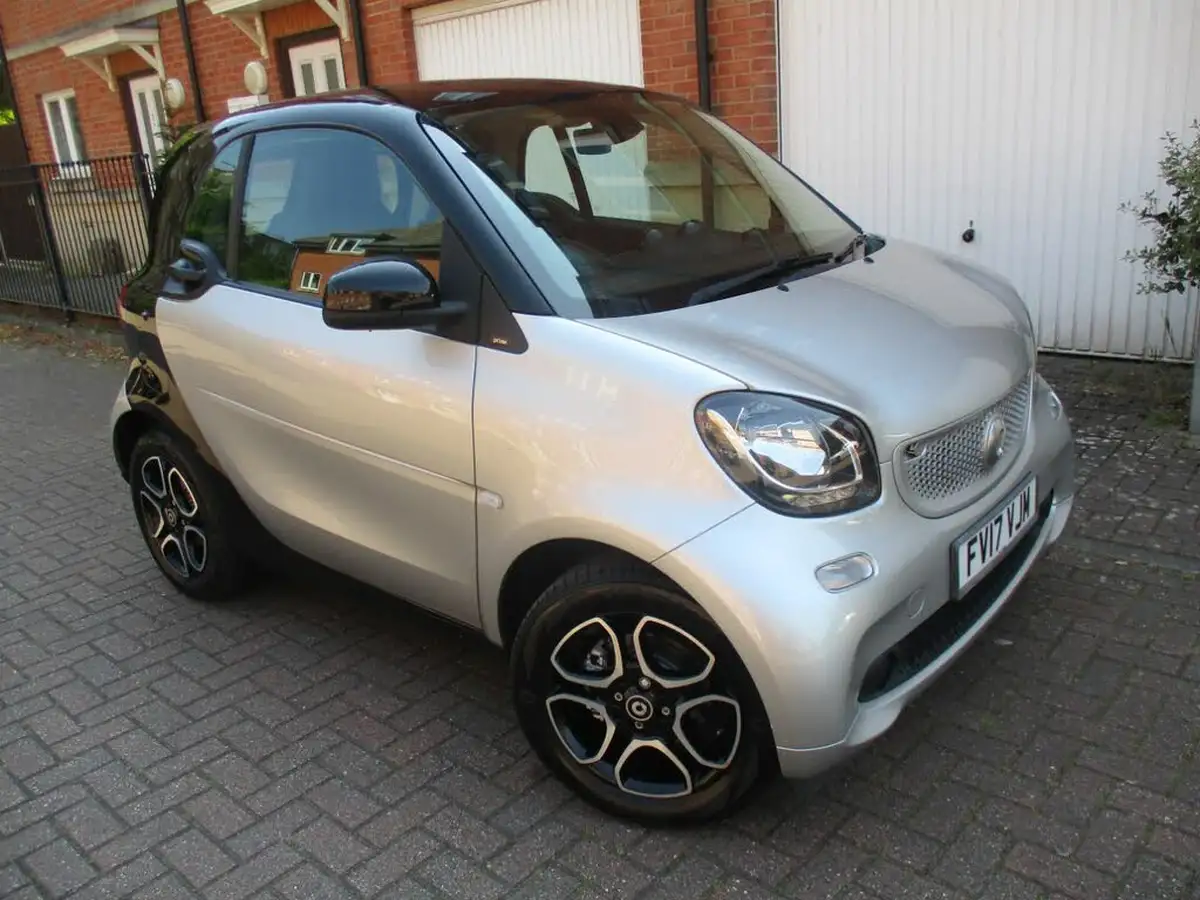 2017-smart-fortwo-10-prime-71bhp-premiumss-coupe-big-3