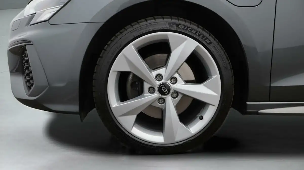 2022-audi-a3-14-40-tfsi-e-s-line-big-18