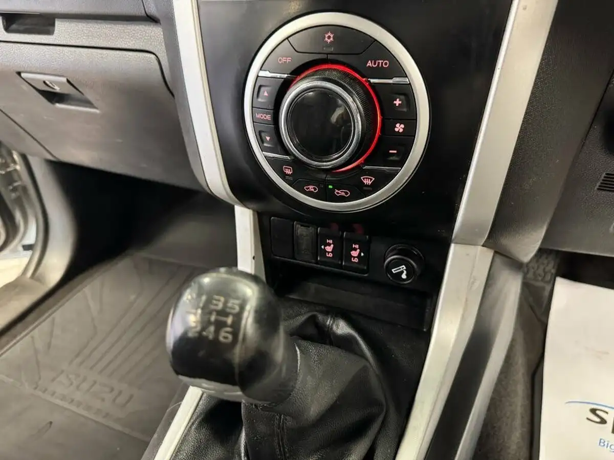 2017-isuzu-d-max-19td-utah-big-22