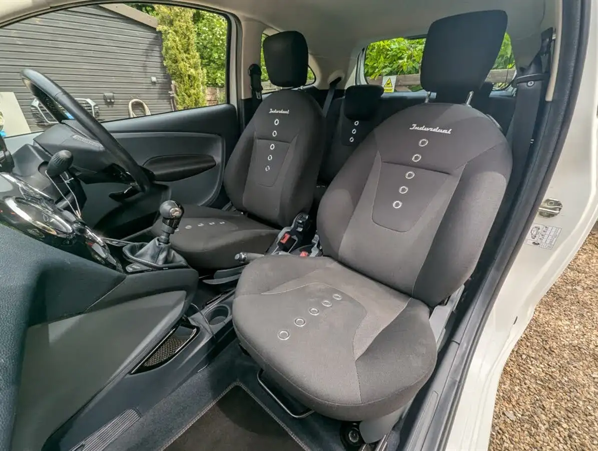 2014-ford-ka-12-metal-big-14