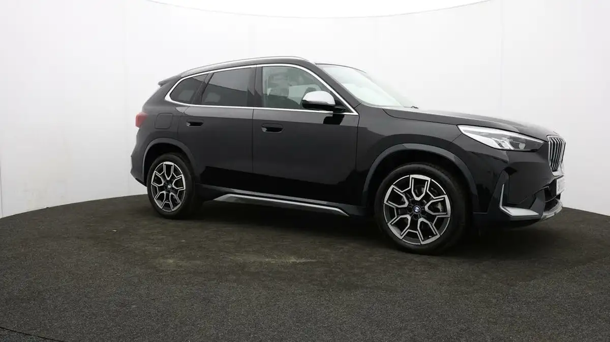 2022-bmw-x1-15-sdrive20i-xline-big-43