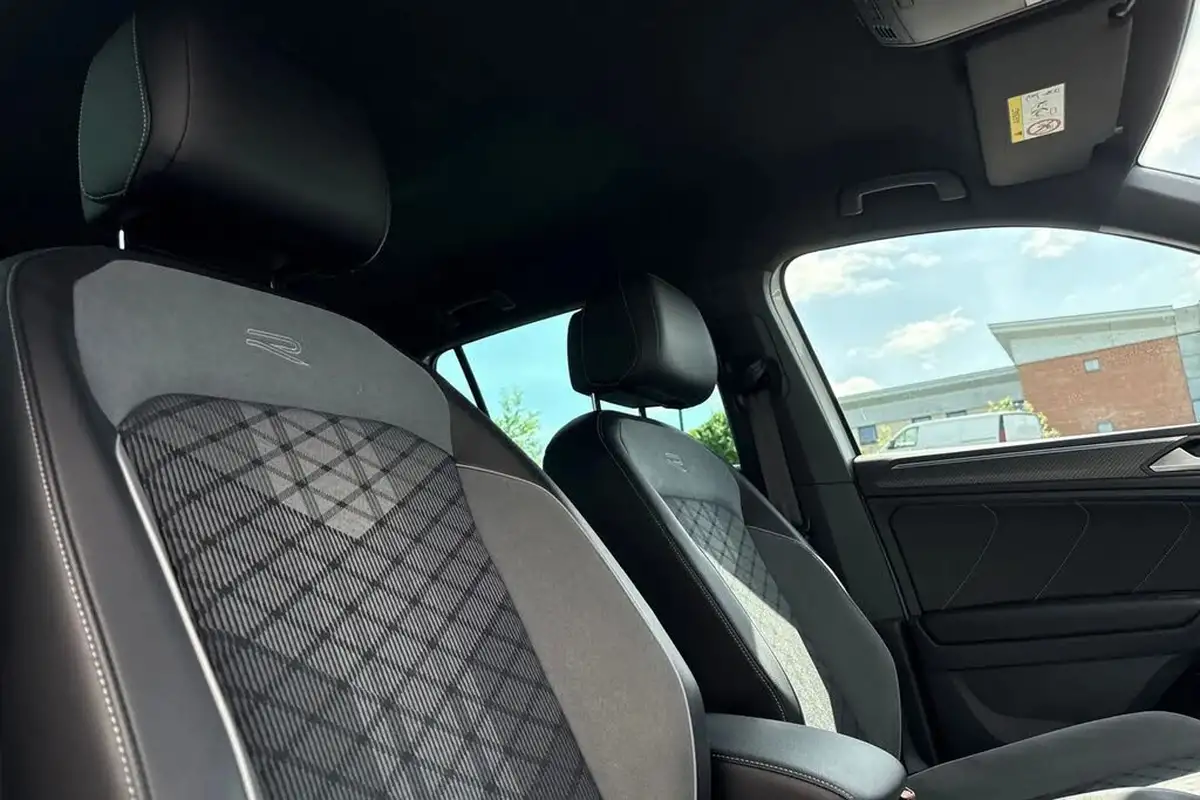 2021-volkswagen-tiguan-14-tsi-r-line-big-23