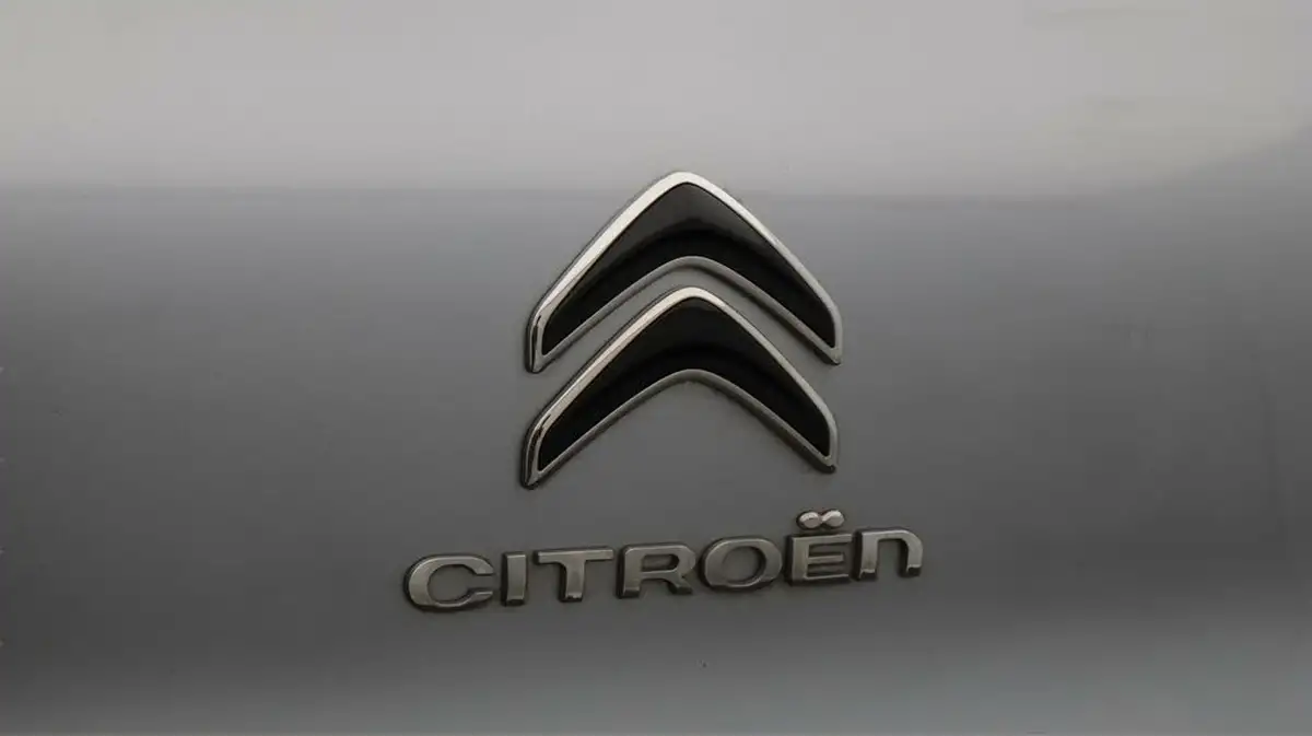 2020-citroen-c3-12-puretech-flair-83ps-big-20