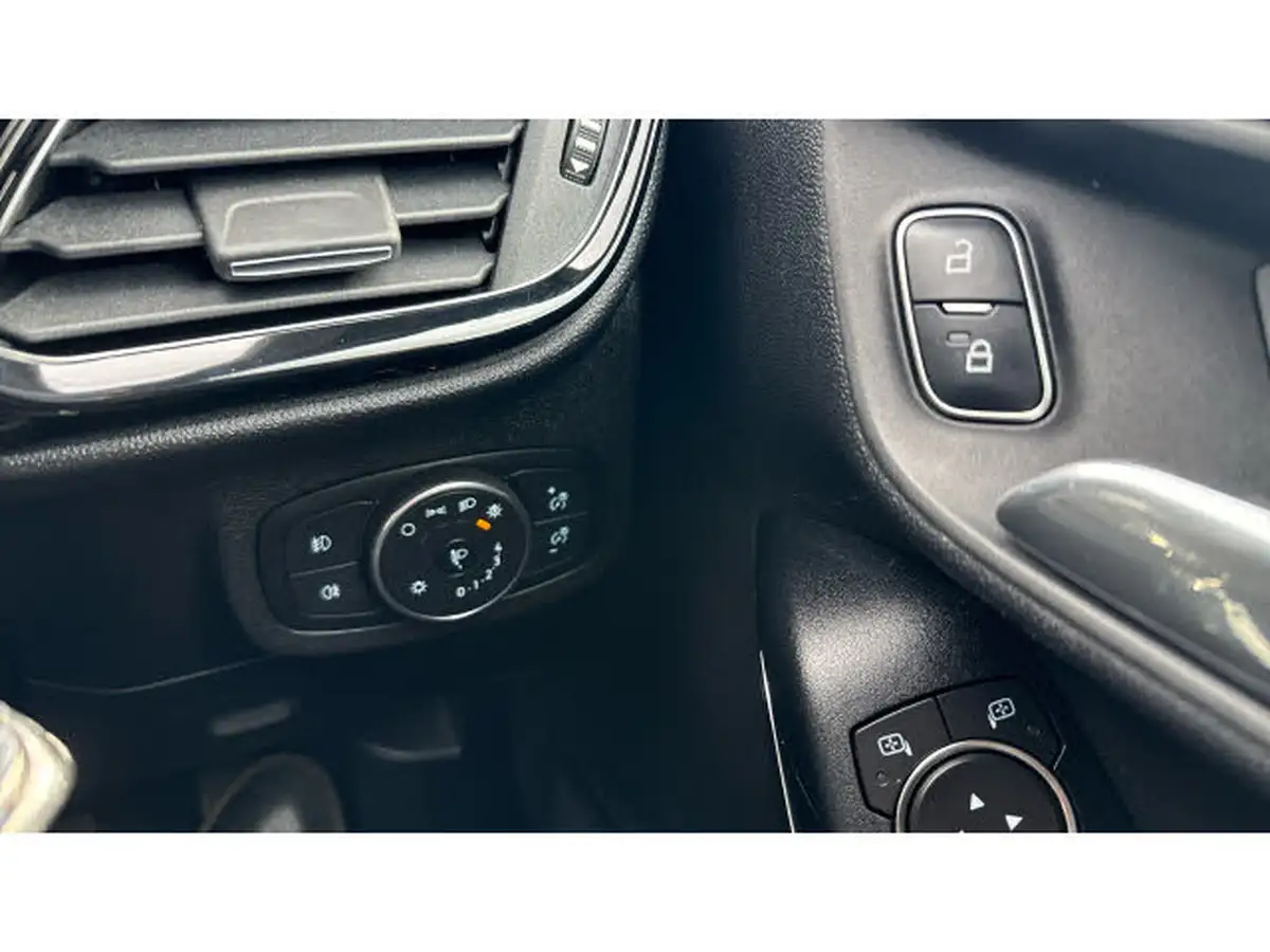 2018-ford-fiesta-11-ti-vct-zetec-5d-big-28