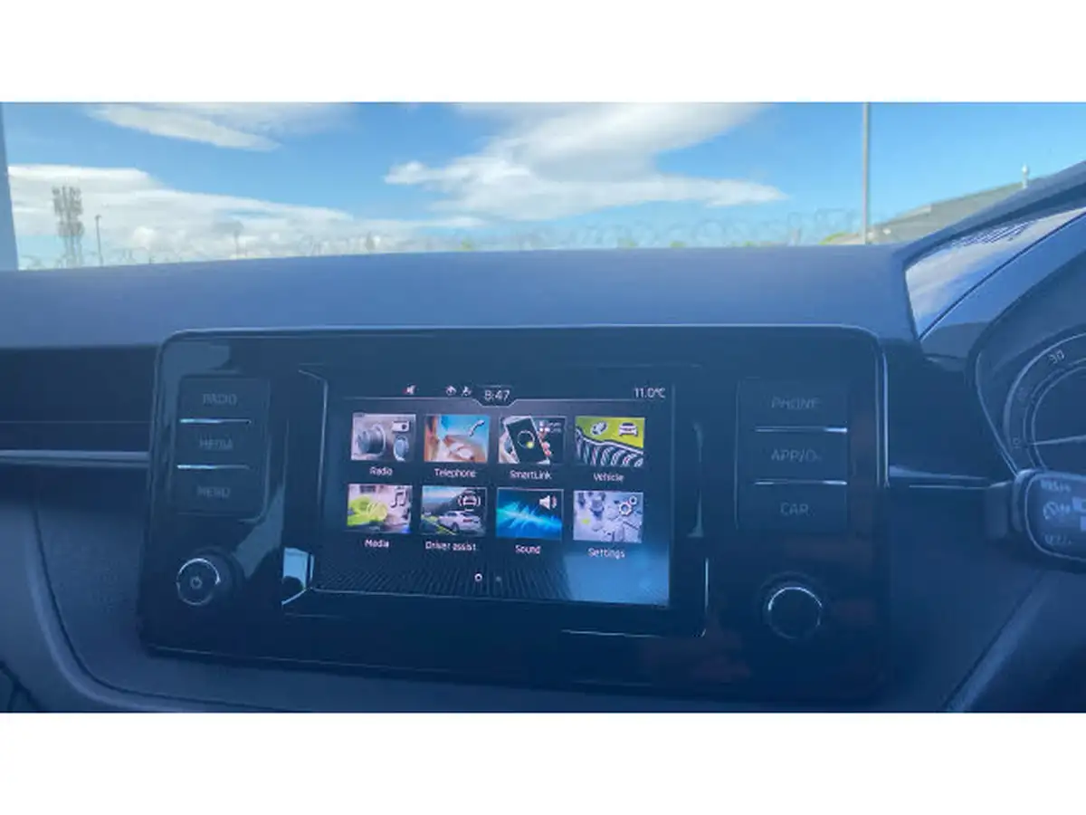 2022-skoda-fabia-10-mpi-se-comfort-big-11