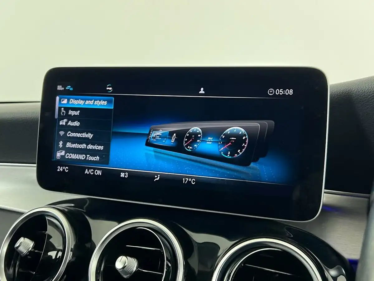 2019-mercedes-benz-c-class-20-c300-sport-premiumss-saloon-4d-big-24