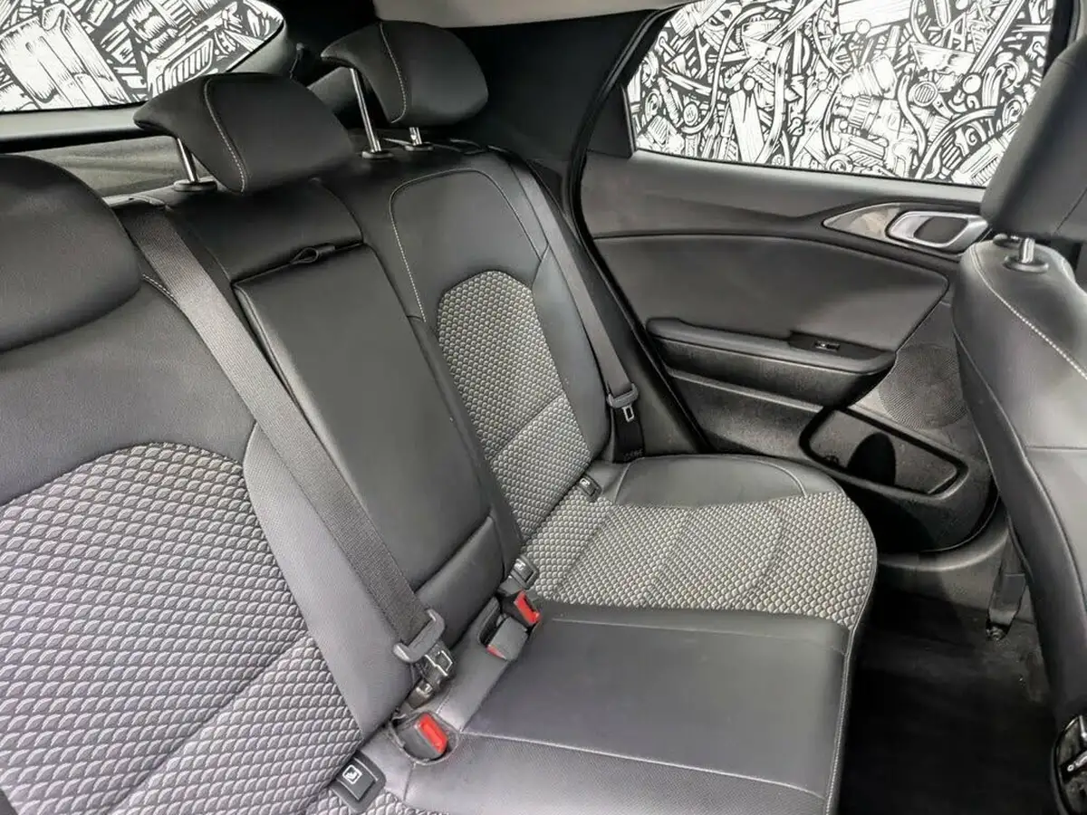 2022-kia-xceed-15-t-gdi-3-big-21