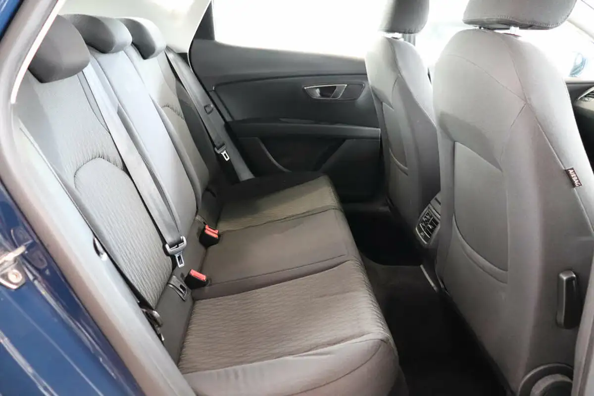 2016-seat-leon-16tdi-ecomotive-se-tech-pack-hatchback-big-26