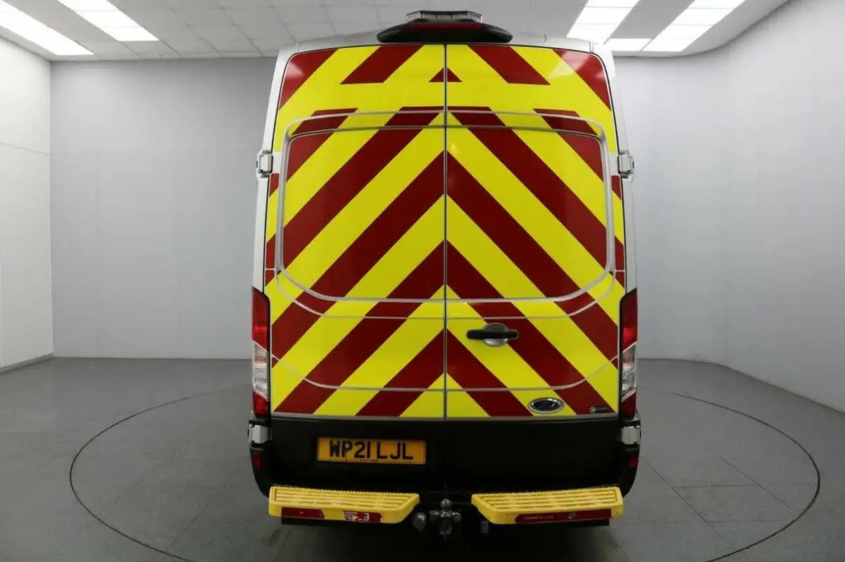 2021-ford-transit-20tdci-350-l2h3-trend-130pseu6dt-panel-van-big-77