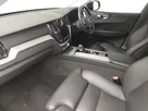 2023-volvo-xc60-20-b5-plus-small-4
