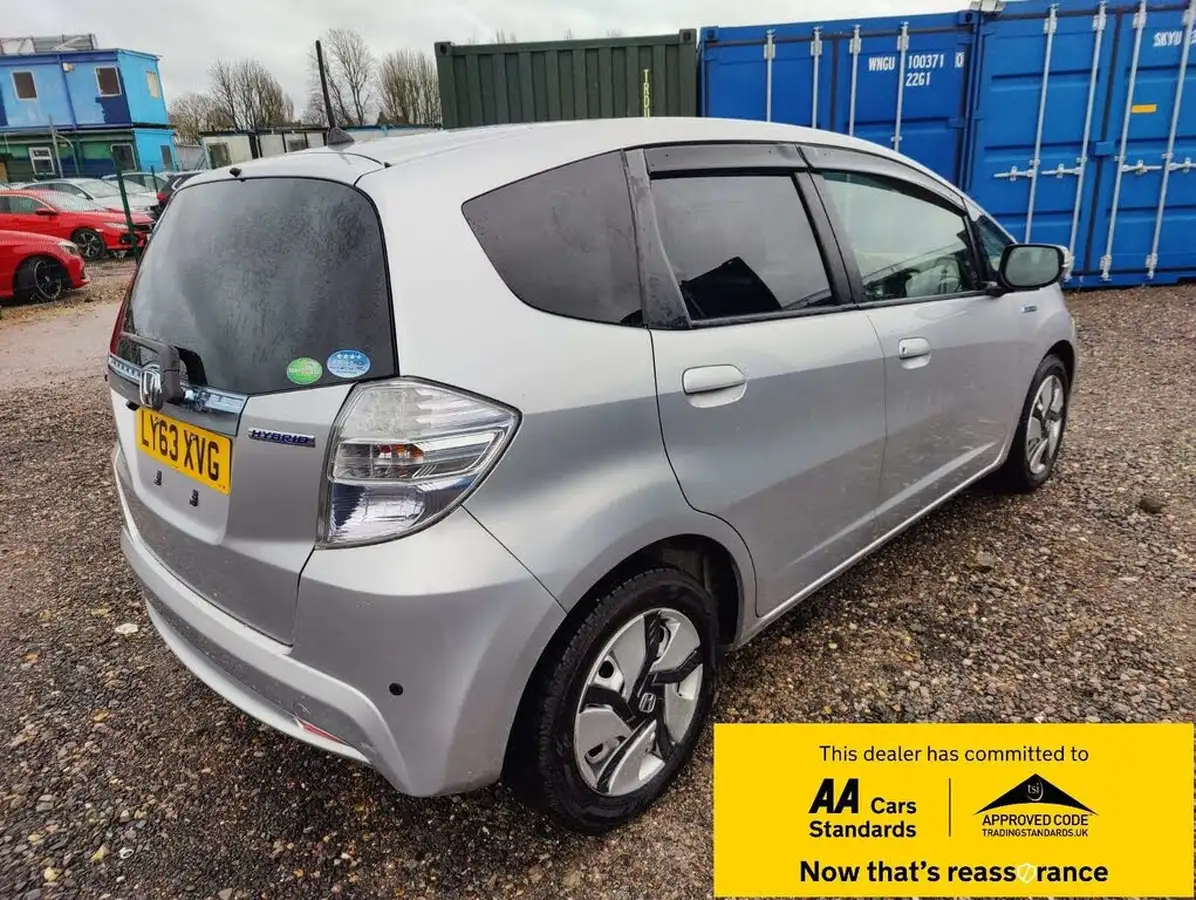 2013-honda-jazz-big-3