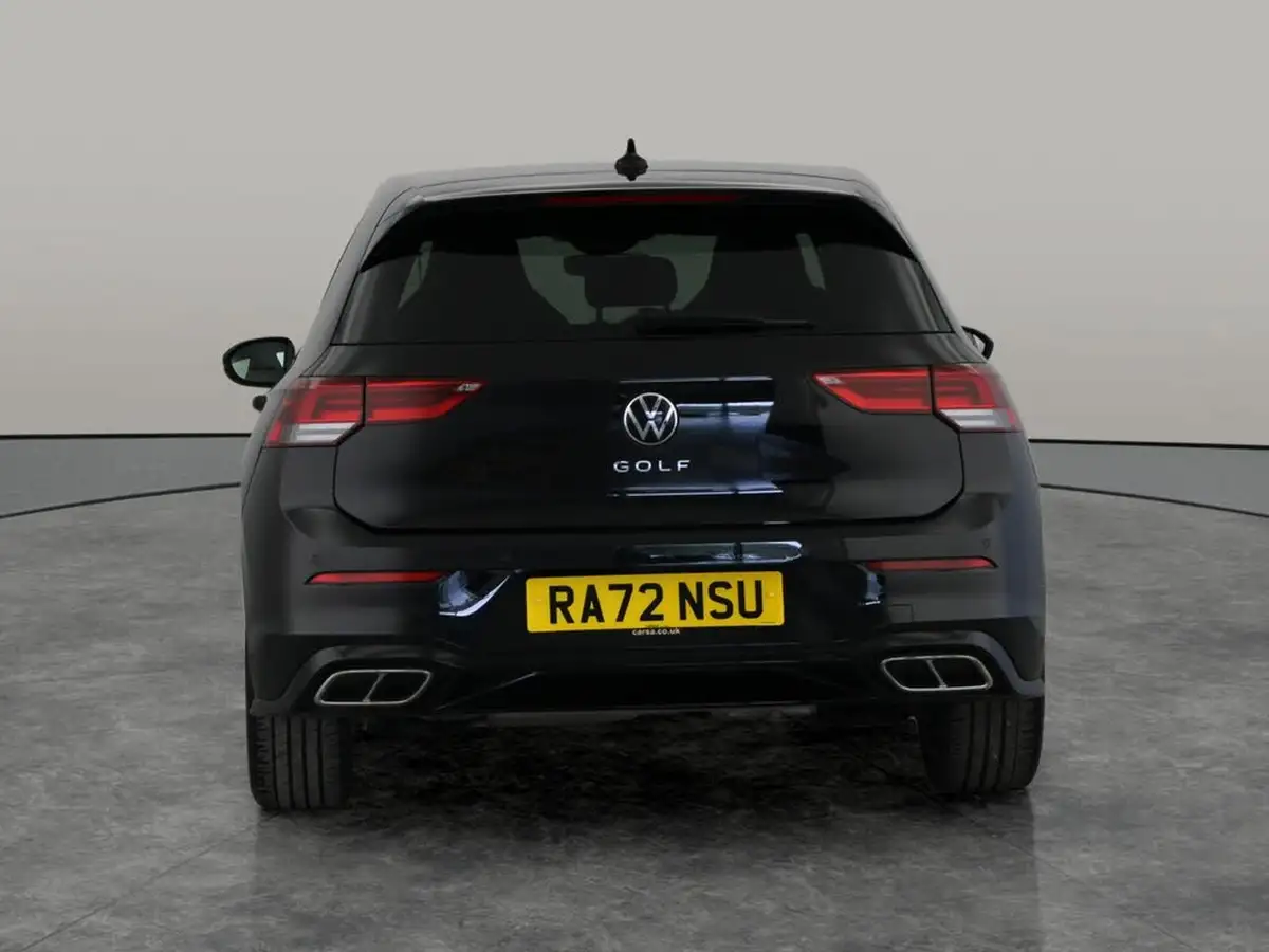 2022-volkswagen-golf-15-tsi-r-line-130ps-hatchback-big-3