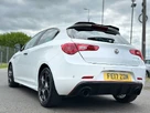 2017-alfa-romeo-giulietta-17-veloce-small-3