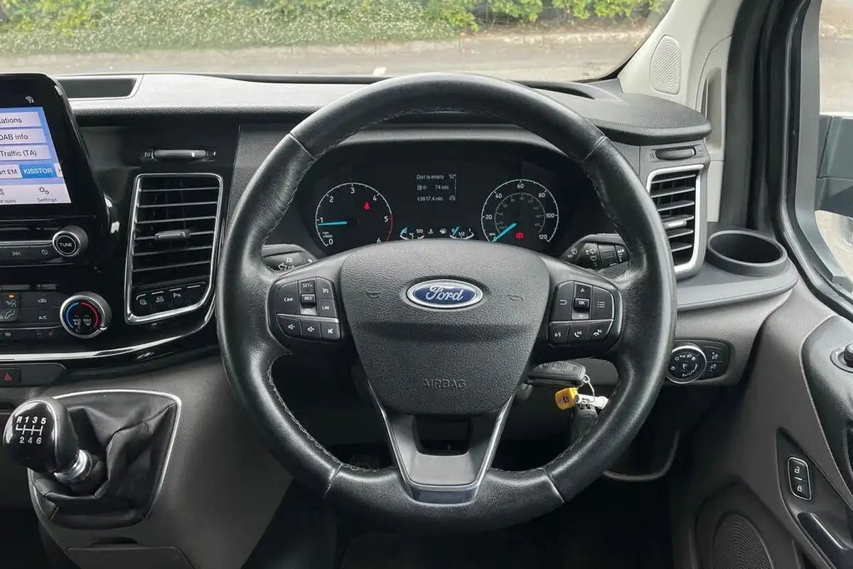 2020-ford-transit-custom-20tdci-320-l2h1-limited-130pseu6dt-double-cab-in-van-big-16