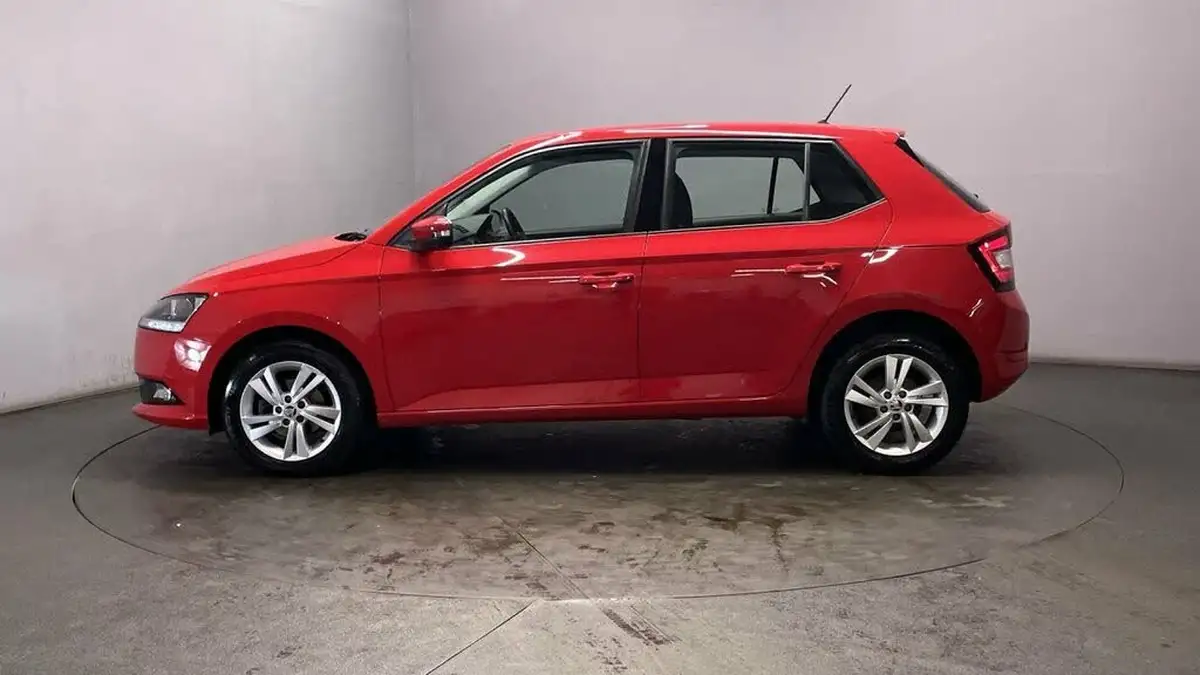 2020-skoda-fabia-10-tsi-se-95ps-hatchback-big-4