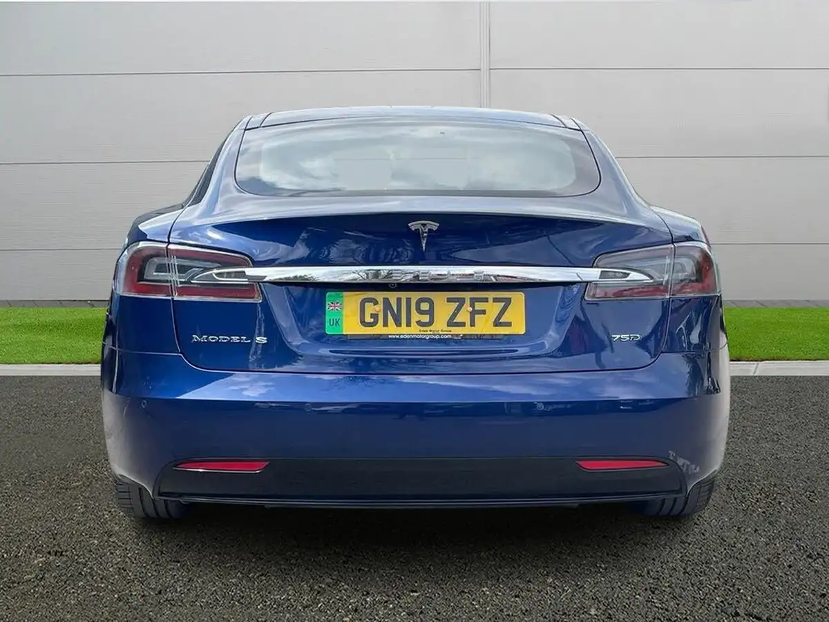 2019-tesla-model-s-e-75d-big-5