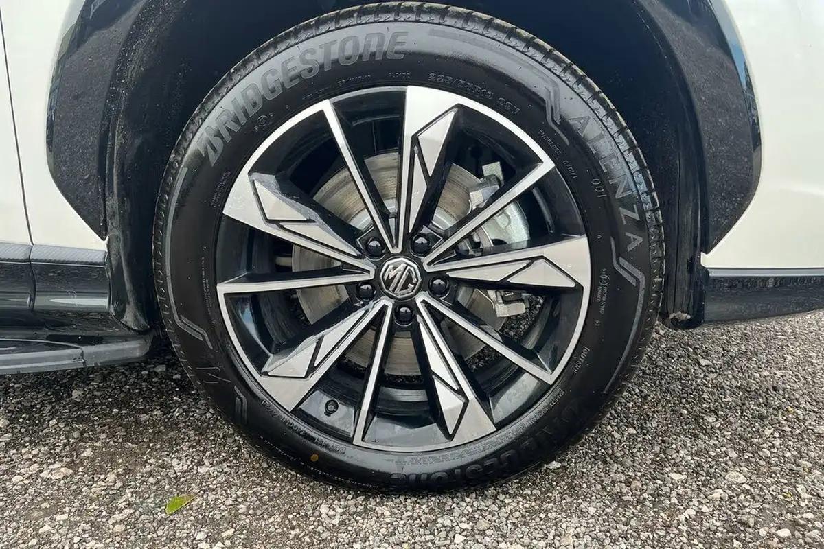 2024-mg-hs-15t-gdi-trophy-273ps-plug-in-hybrid-1496cc-auto-big-20