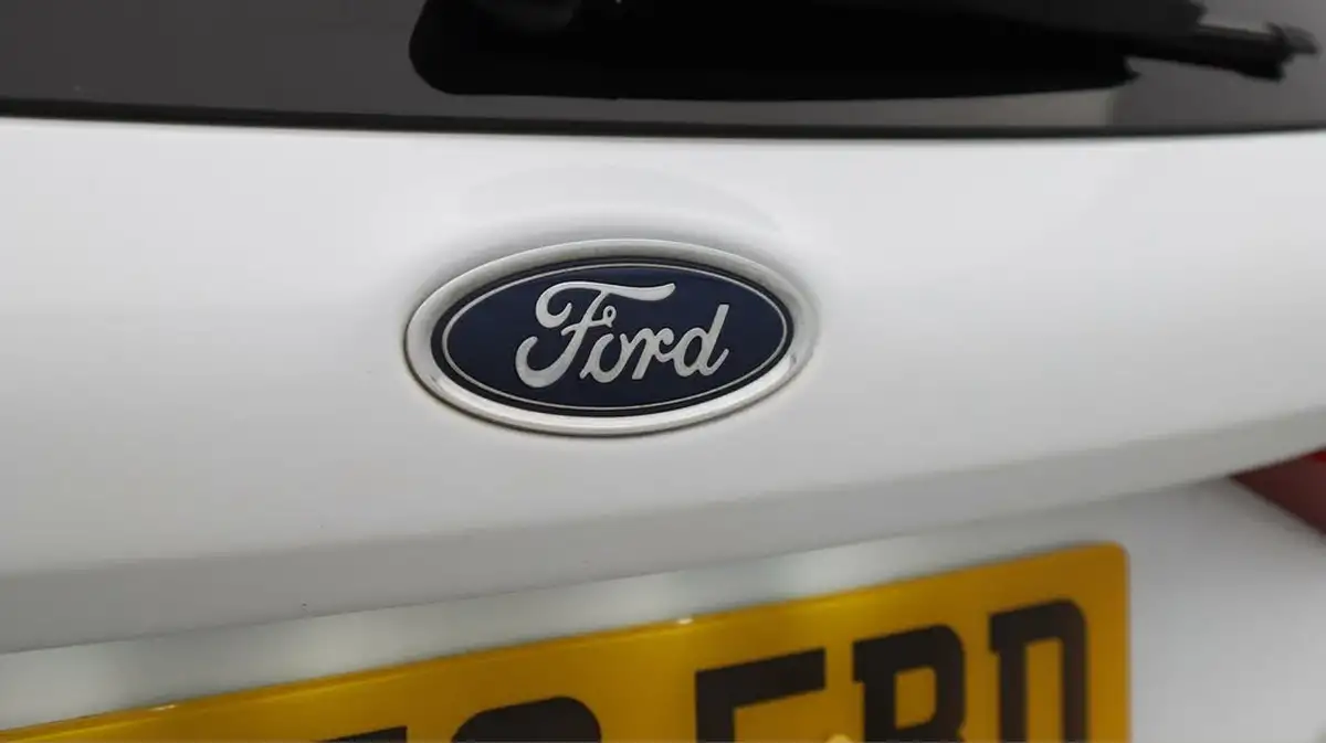 2020-ford-fiesta-10t-st-line-x-edition-95ps-5d-big-23