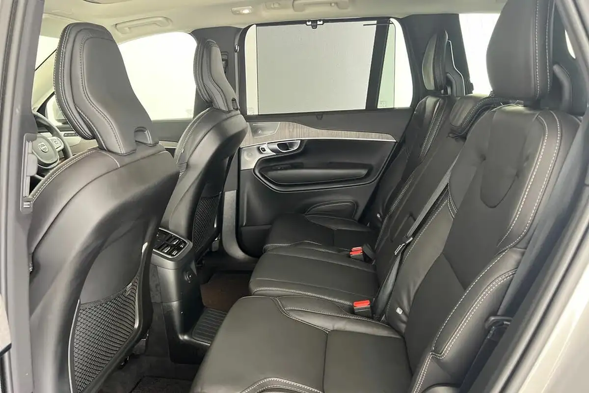 2024-volvo-xc90-20-t8-ultimate-dark-big-16