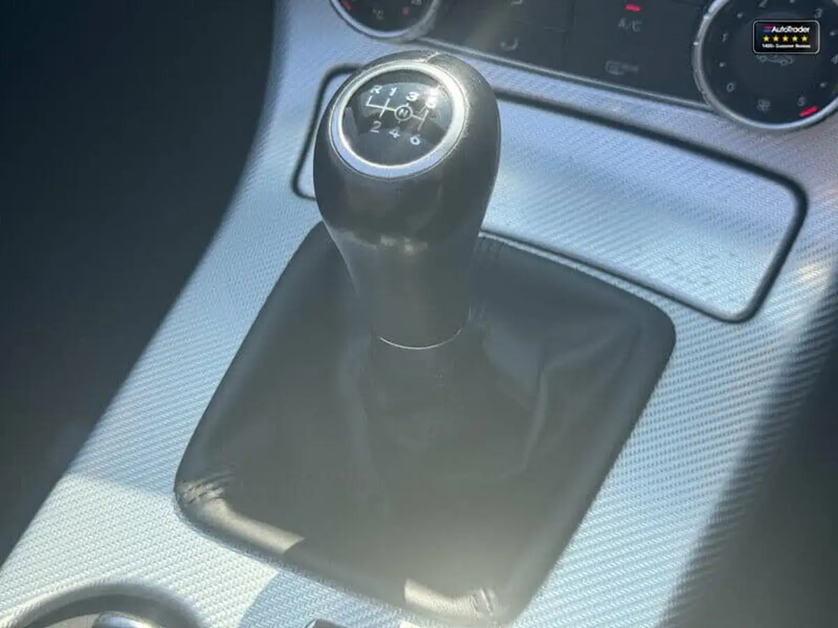 2019-mercedes-benz-slc-16-slc180-amg-line-big-21