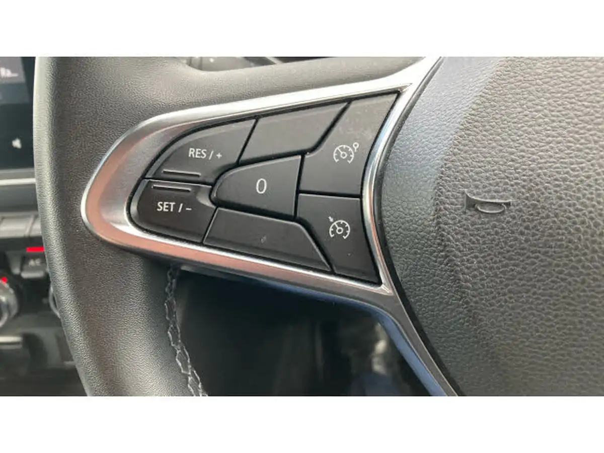 2020-renault-captur-10-tce-iconic-100bhp-big-27