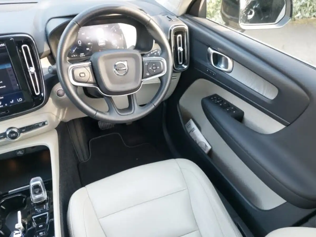 2020-volvo-xc40-20-t4-inscription-awd-big-9