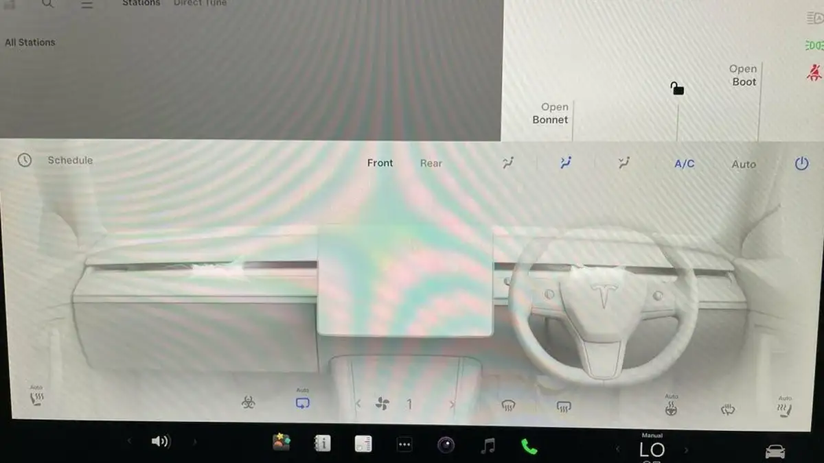 2022-tesla-model-y-e-long-range-big-28