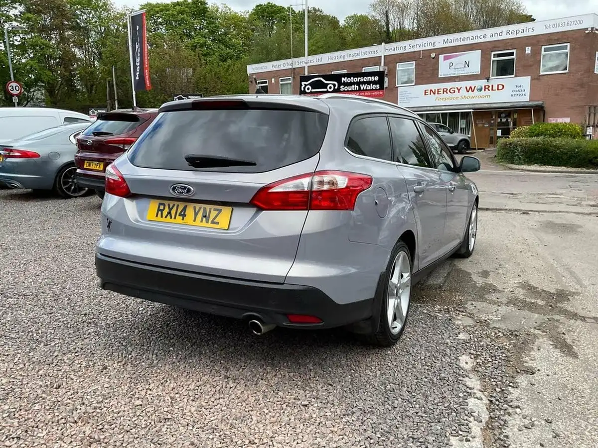 2013-ford-focus-20td-titanium-x-estate-powershift-big-75