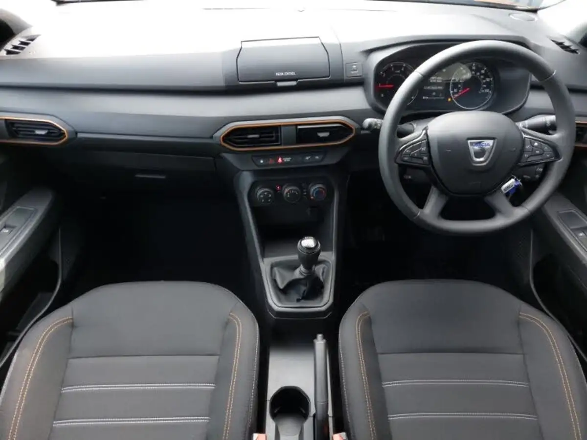 2021-dacia-sandero-stepway-10-tce-essential-90bhp-big-2